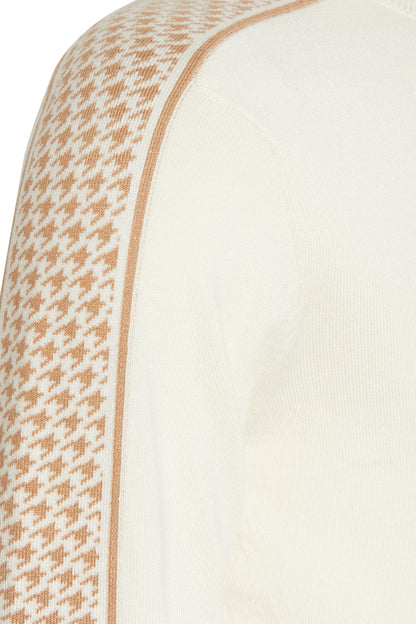 Off white crew neck knit jacquard sleeve soft